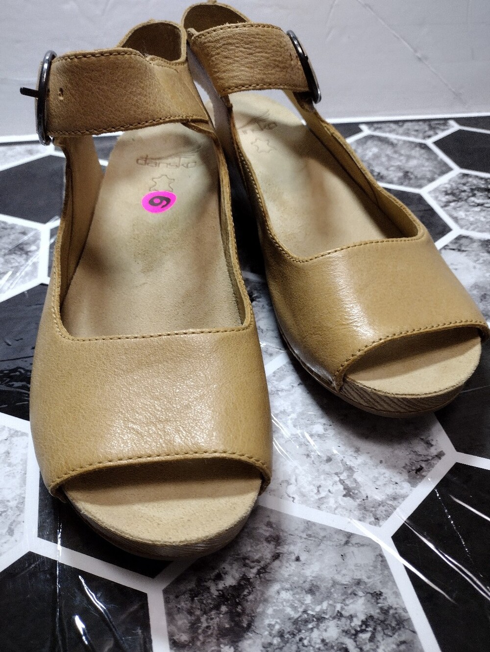 Dansko Women's Tan Peep-Toe Ankle Strap Wedge Sandals Leather Size 39 - Picture 8 of 13
